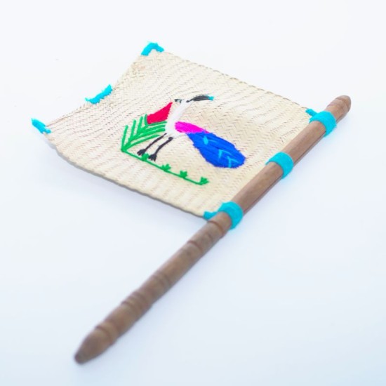 Éventail artisanal